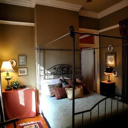 نيو أورلينز Five Continents Bed And Breakfast الغرفة الصورة