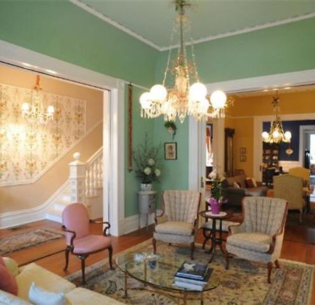 نيو أورلينز Five Continents Bed And Breakfast الغرفة الصورة